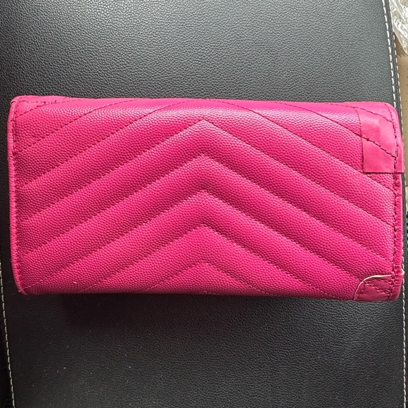 YSL damaged and repaired wallet - Picture 6 of 7